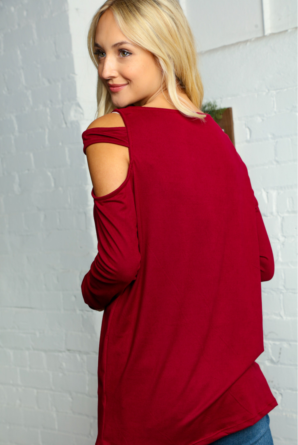 girls shoulder cut top